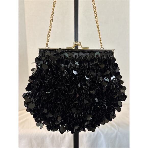 Black Sequin Evening Purse With Gold Chain Strap 7 X 6 Inches - Picture 3 of 15